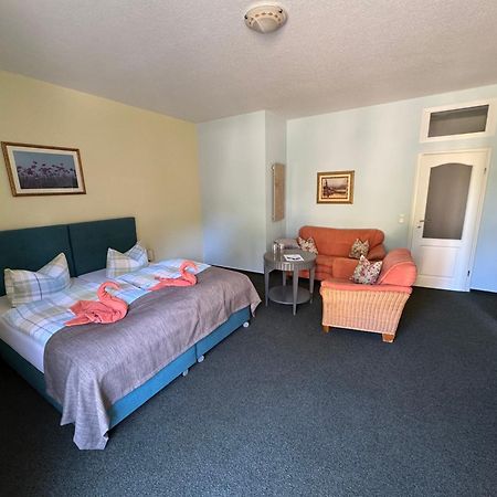 Bed & Breakfast Am Waldguertel 福斯特 外观 照片