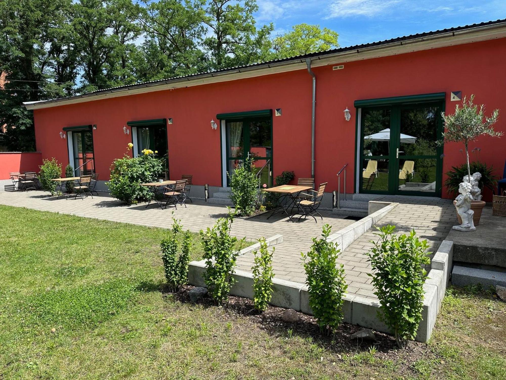Bed & Breakfast Am Waldguertel 福斯特 外观 照片